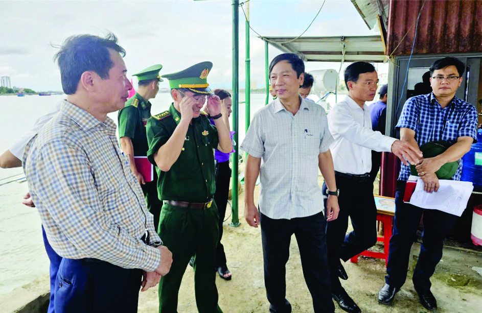 PCT thường trực UBND tỉnh Hoàng Nam kiểm tra công tác chống IUU