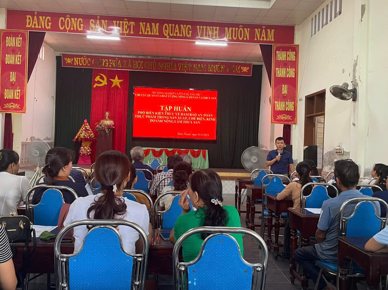 TẬP HUẤN VỀ AN TOÀN THỰC PHẨM CHO CÁC CƠ SỞ SẢN XUẤT, KINH DOANH THỰC PHẨM NÔNG LÂM THỦY SẢN TẠI CÁC XÃ DỰ KIẾN VỀ ĐÍCH NÔNG THÔN MỚI NÂNG CAO NĂM 2024