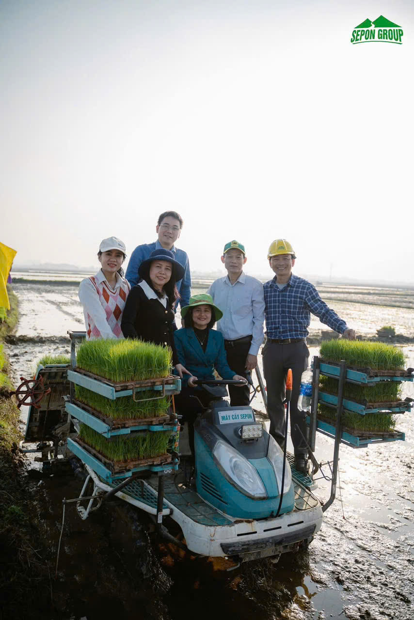 KHUYẾN NÔNG QUẢNG TRỊ LUÔN ĐỒNG HÀNH CÙNG NÔNG DÂN