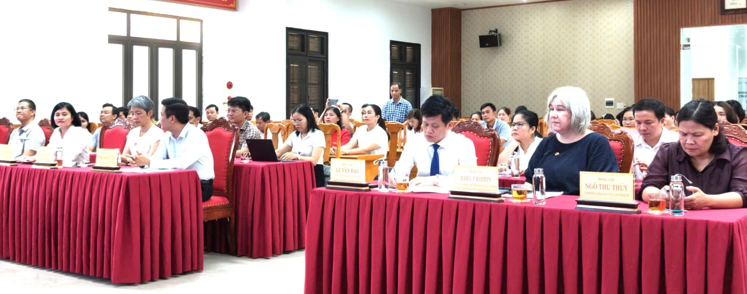 Các đại biểu tham gia buổi lễ trao giải và vinh danh